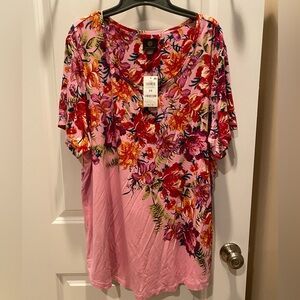 JM Collection Ladies NWT 2X shirt with vibrant colors by JM Collections.